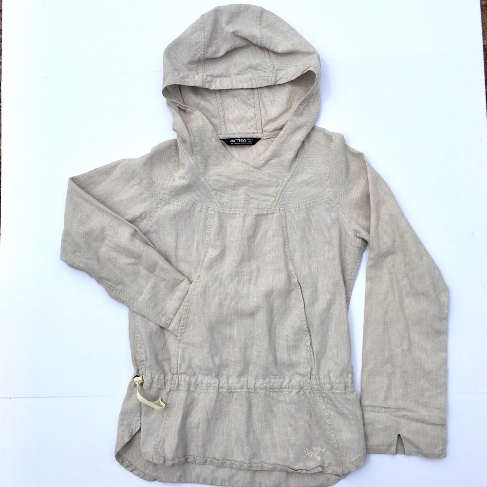 Women’s Arc’teryx Cream Pullover Hoodie size S